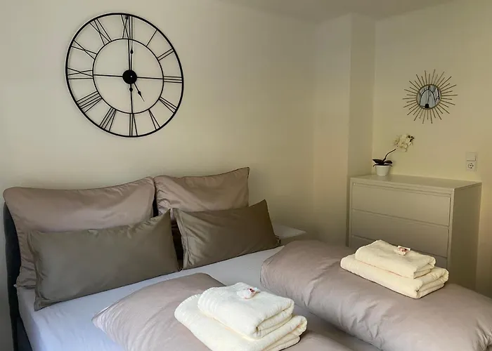 Gemuetliche Mit Gartenblick *